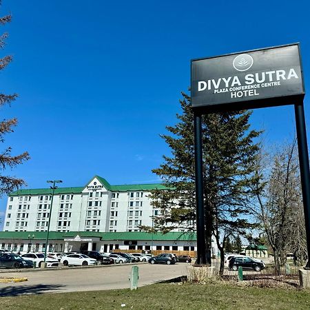 Riviera Plaza&Conference Centre Calgary Airport Hotel Exterior foto