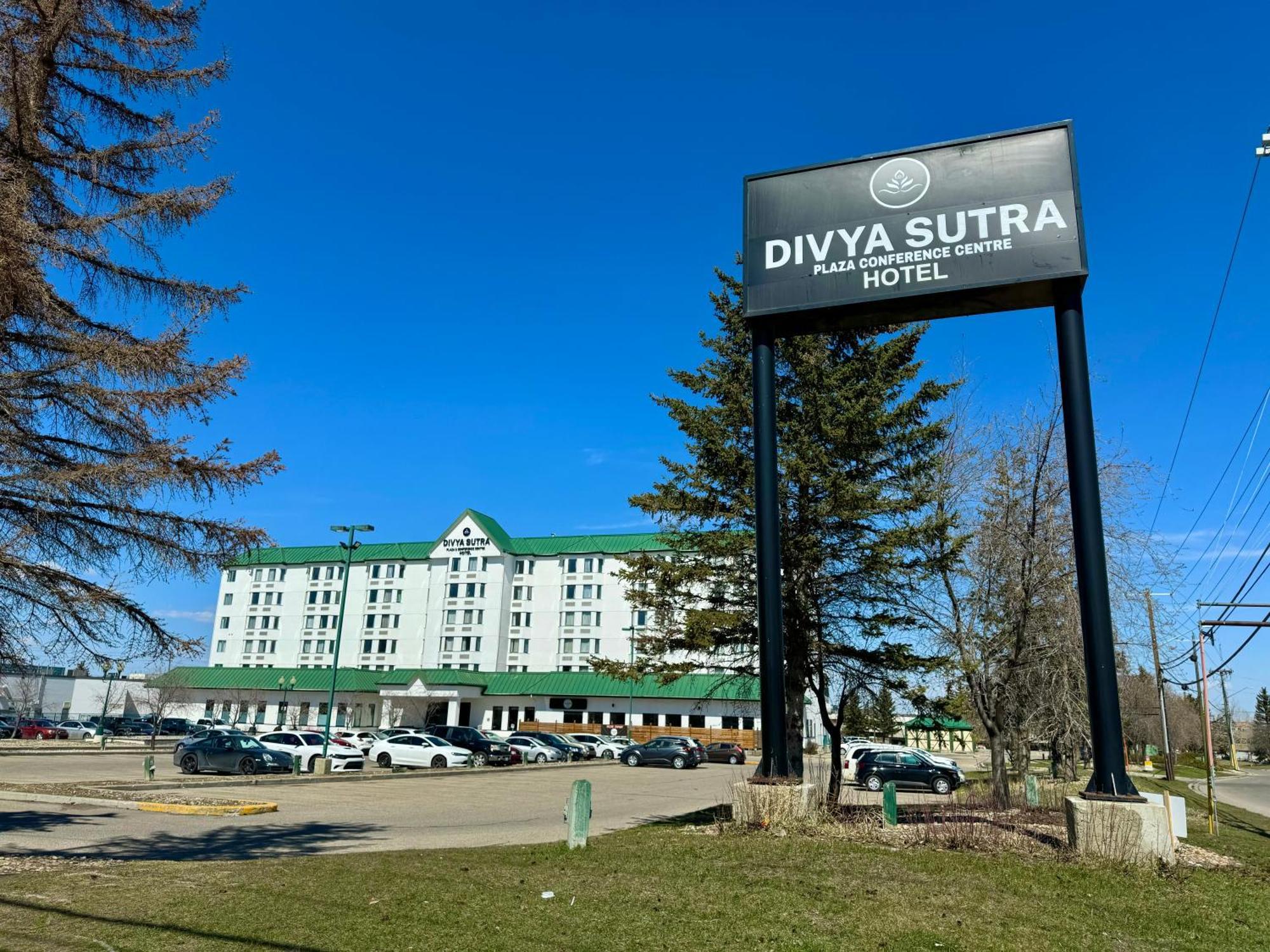 Riviera Plaza&Conference Centre Calgary Airport Hotel Exterior foto